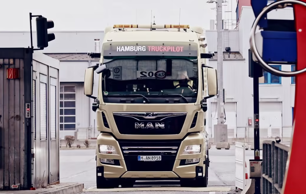 MAN makes autonomous progress in port | News