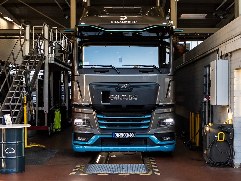 The MAN eTGX, MAN's first fully-electric heavy vehicle offering.